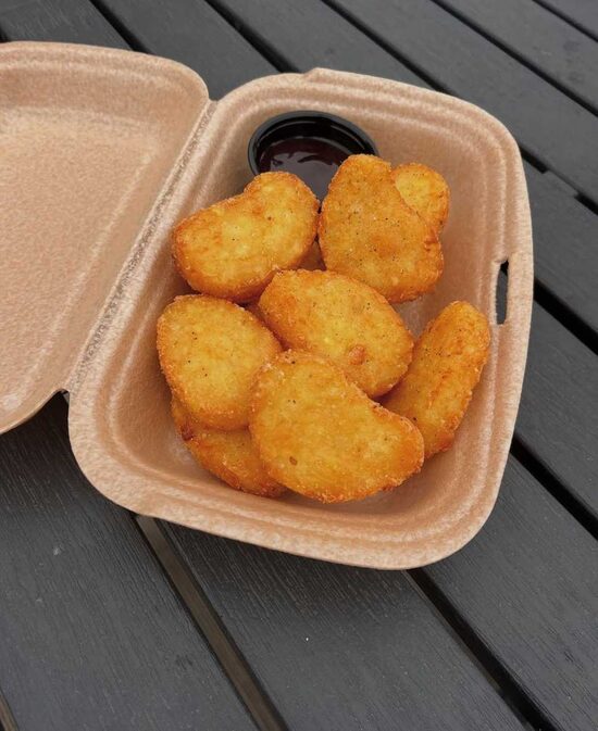 Kartupeļu, sīpolu uzkoda